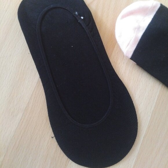 💲1⃣▶▶Ardene Black and Pink No-Show Socks - Picture 3 of 3
